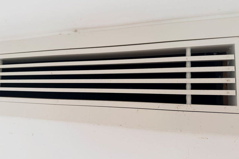 How to clean aircon vents