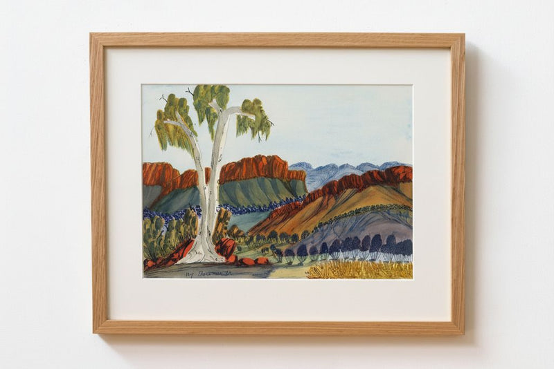 How to clean picture frames and wall art