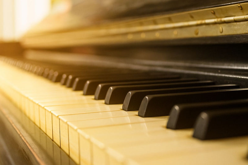 How to clean piano keyboards